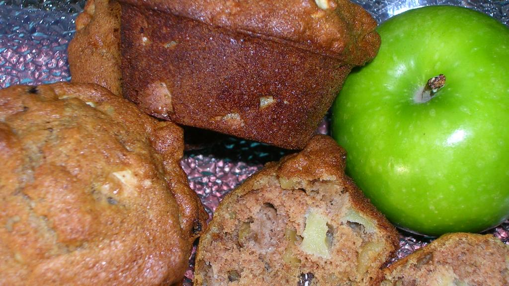Apple Raisin Walnut Muffins created by CoolMonday