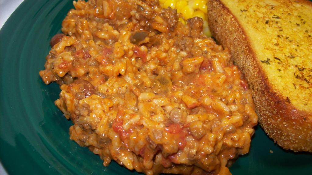 15 Minute Cheesy Chili 'N Rice Skillet Recipe