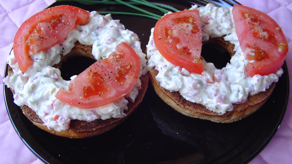 Breakfast Bagel, Featuring Tomato and Garden Cream Cheese Recipe