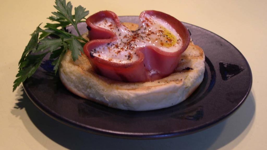 Eggs in Bologna Cups Recipe