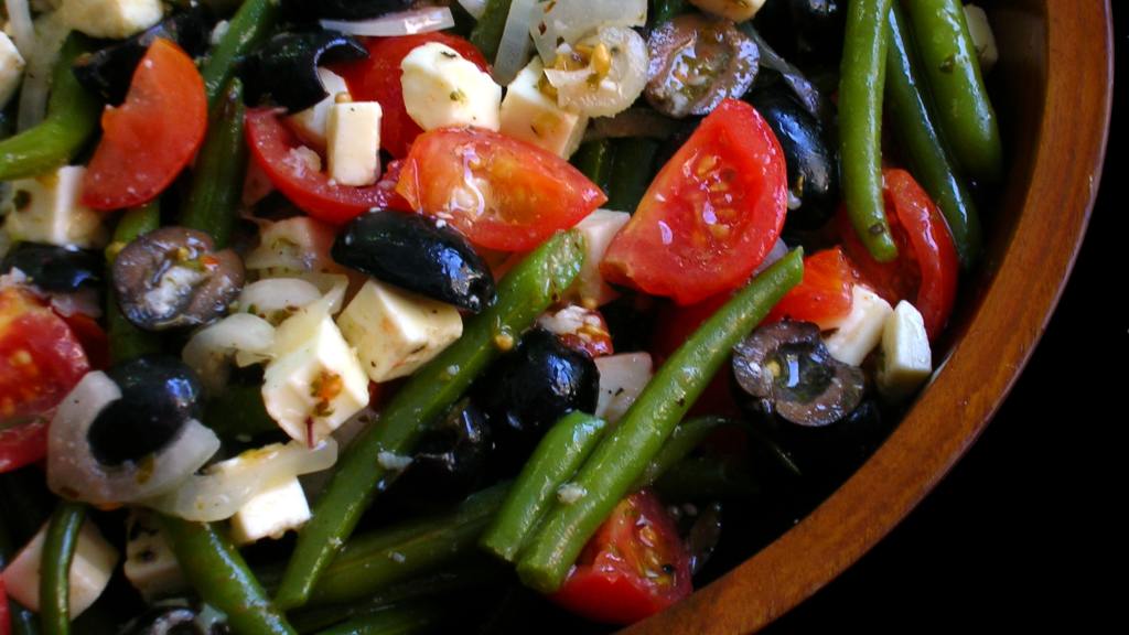 Green Beans With Tomatoes, Olives, and Feta Recipe