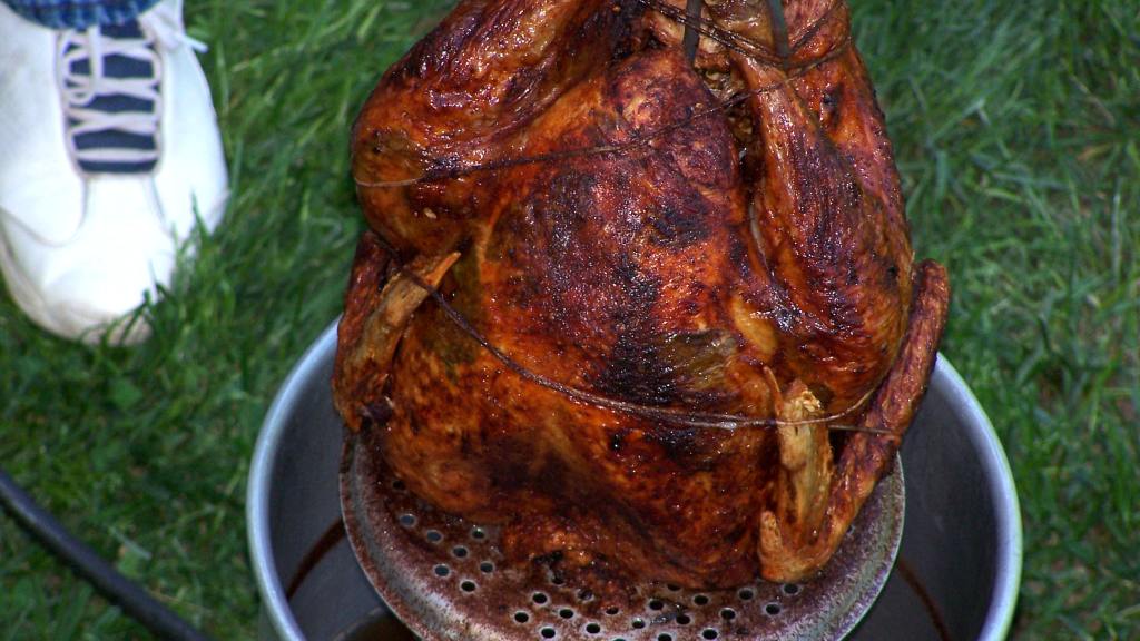Apple and Tea Brine, Injected, Rubbed and Deep Fried Turkey Recipe