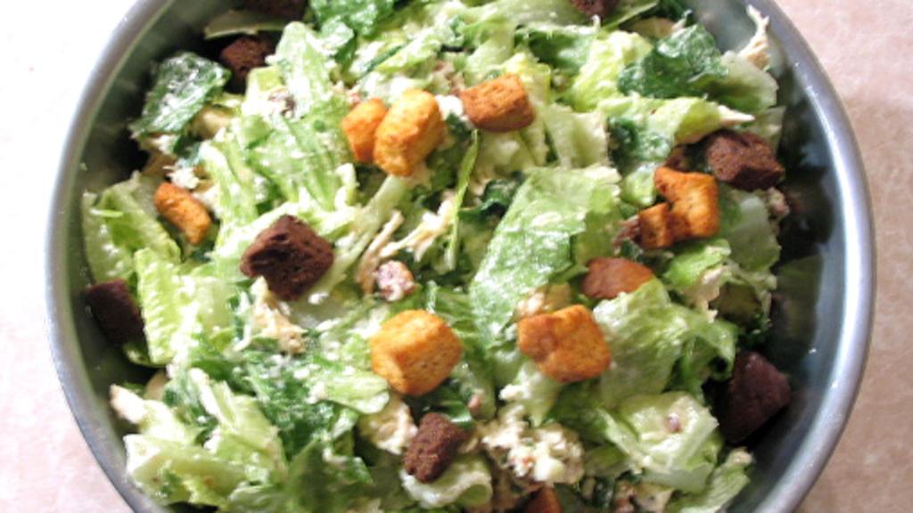 Easy Chicken Caesar Salad created by RecipeNut