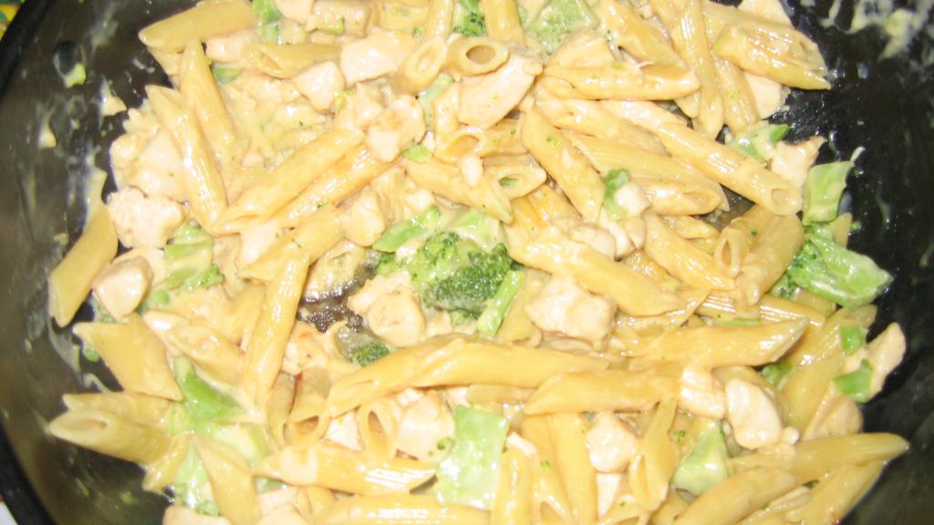 Cheesy Chicken & Broccoli Macaroni created by tinkerbelle79