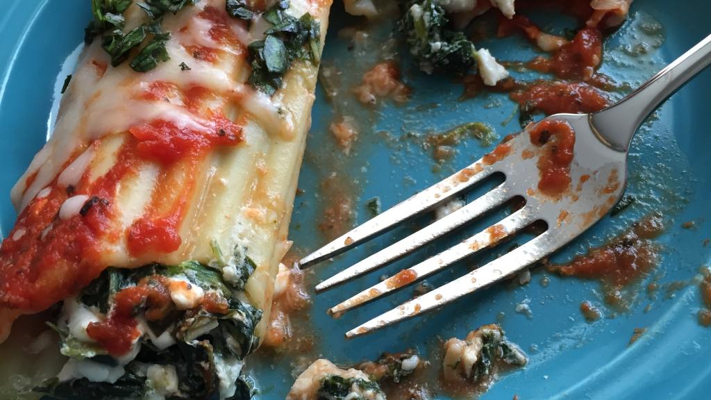 Chicken, Cheese, & Spinach Manicotti Recipe