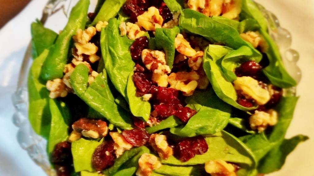 Spinach Salad With Cranberries and Candied Walnuts Recipe - Food.com