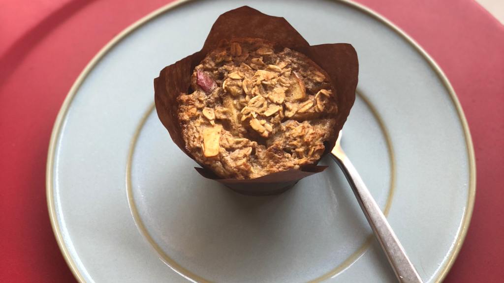 Healthy Low Calorie Apple Cinnamon Baked Oatmeal Recipe