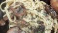 Linguine With Mushrooms and Garlic Cream Sauce created by lazyme