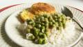 White Gravy/ Sauce With Peas created by Bobtail