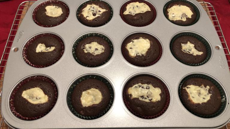 Chocolate Cream Cheese Cupcakes Recipe Food Com