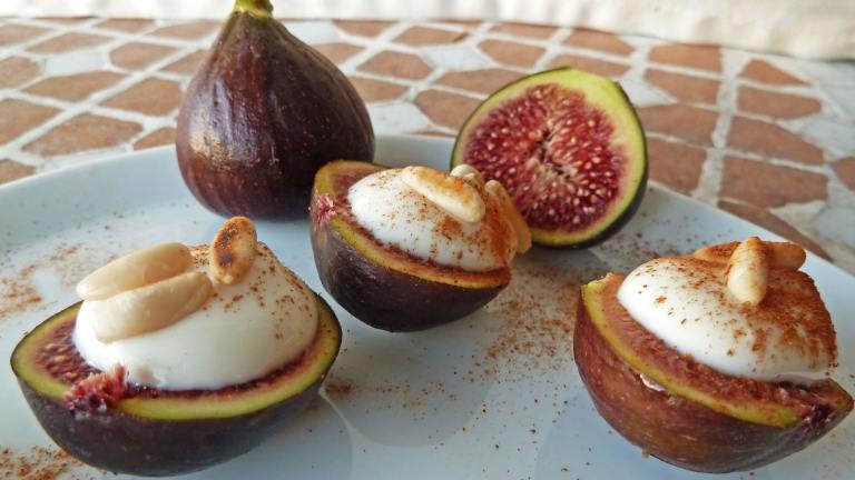 Mascarpone-filled Figs or Apricots With Amaretto Created by Artandkitchen