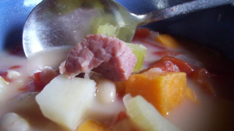 Great Northern Bean, Ham and  Vegetable Chowder Created by LuckyMomof3