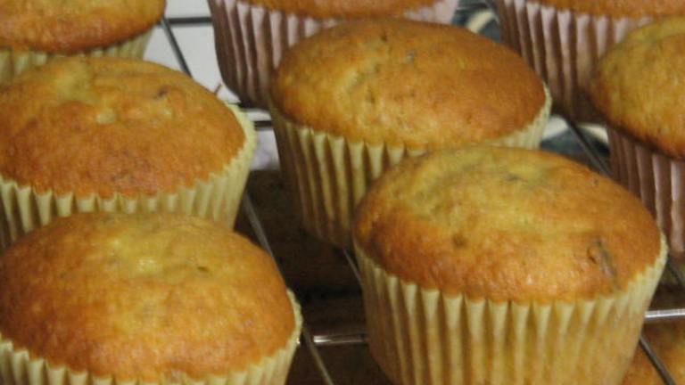 Super Quick Banana Nana Nut Muffins created by Vino Girl