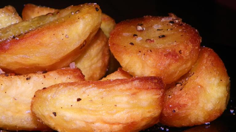 Perfect Traditionally English Roast Potatoes created by Baby Kato