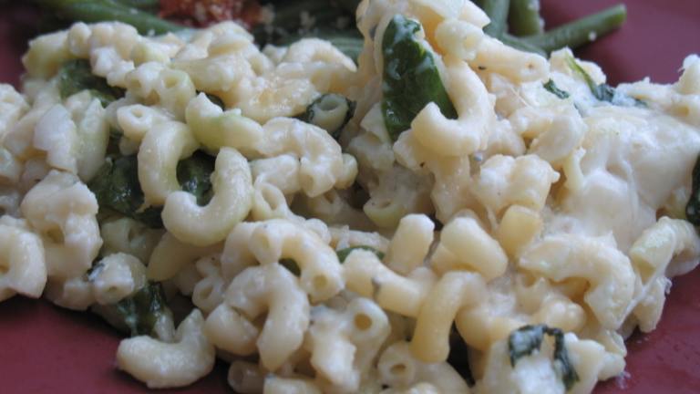 Three-Cheese Macaroni With Spinach Created by Redsie