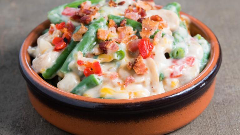 Green Beans in Cheesy Bacon Sauce (Crock Pot) created by Robin and Sue