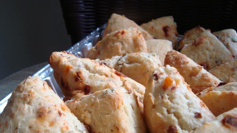 Apple-Smoked Bacon and Cheddar Scones Created by buttercreambarbie