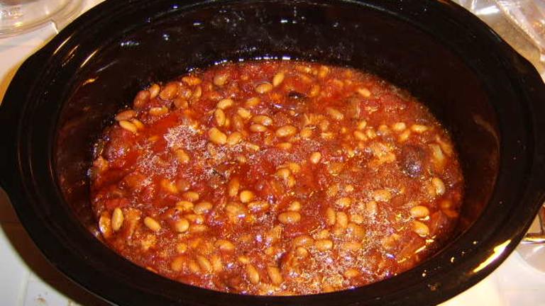 Crock Pot Pork and Beans Created by julikoz