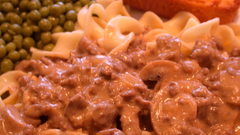 Quick and Easy Ground Beef Stroganoff created by MommyMakes