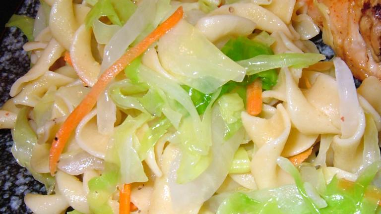 Easy Cabbage and Noodles created by PanNan