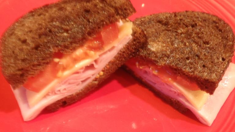 Toasted Ham and Gouda Sandwiches created by Linky
