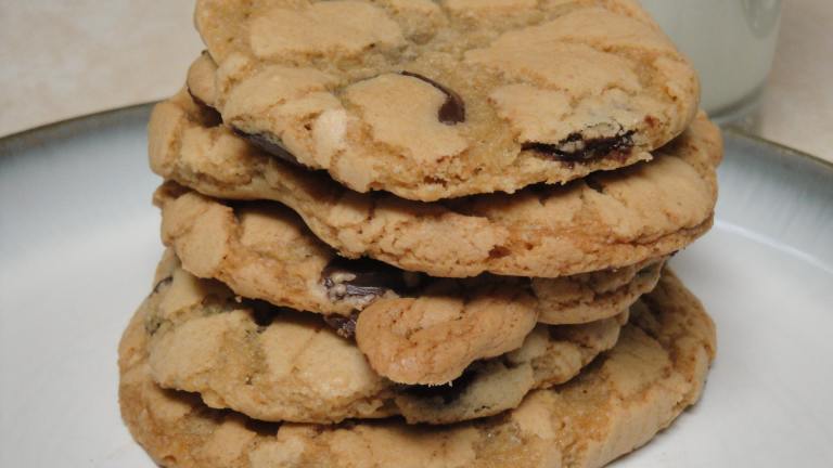 Thick and Chewy Chocolate Chip Cookies Created by Pismo