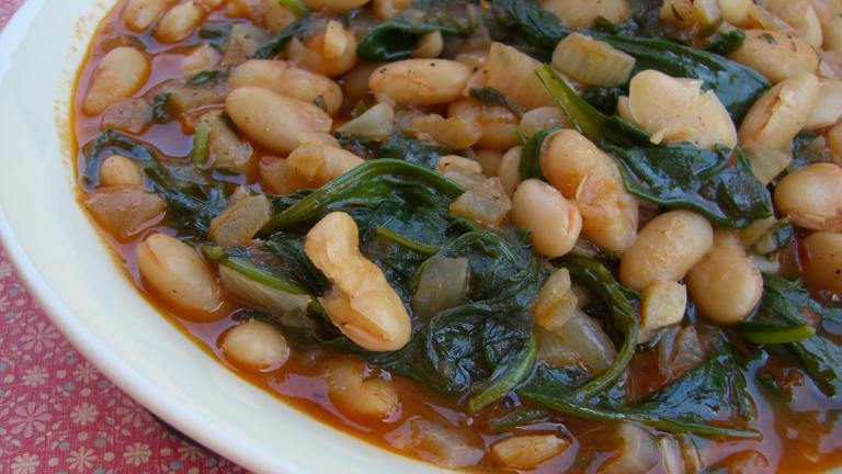 Braised Cannellini Beans With Onions and Arugula Created by ChefLee