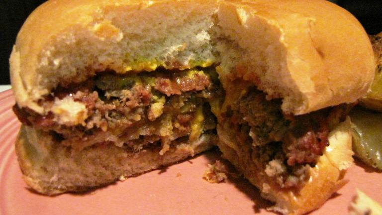 Ultimate Bacon Cheeseburger created by loof751