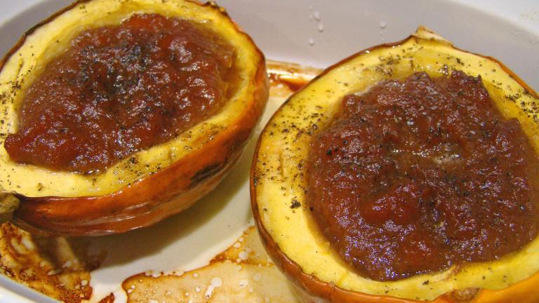 Acorn Squash Roasted With Applesauce Created by Derf2440