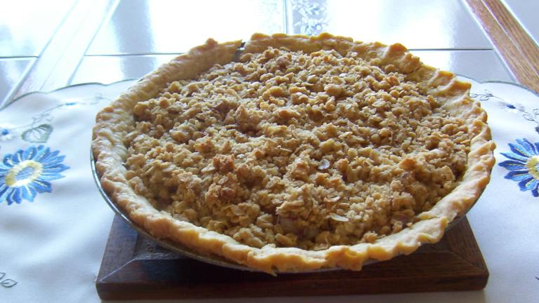 Low-Fat Sour Cream Rhubarb Pie Created by WiGal