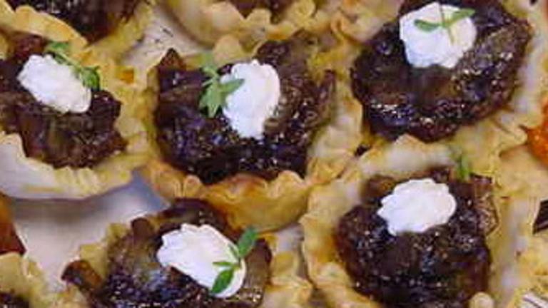 Balsamic Onion Tartlets created by justcallmetoni