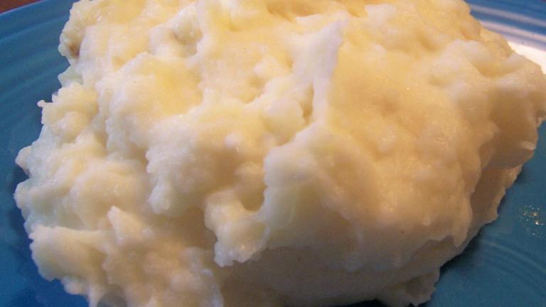 Garlic Creamed Mashed Red Potatoes Created by Parsley
