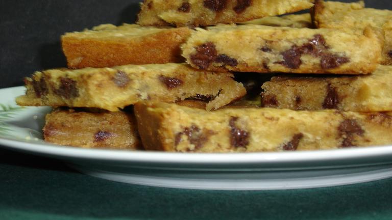 Easy Chocolate Chip Pan Squares Created by lets.eat