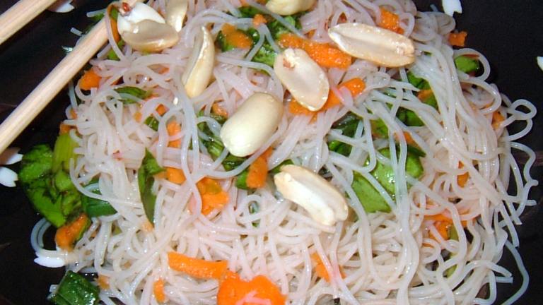 Rice Noodle Salad created by PanNan