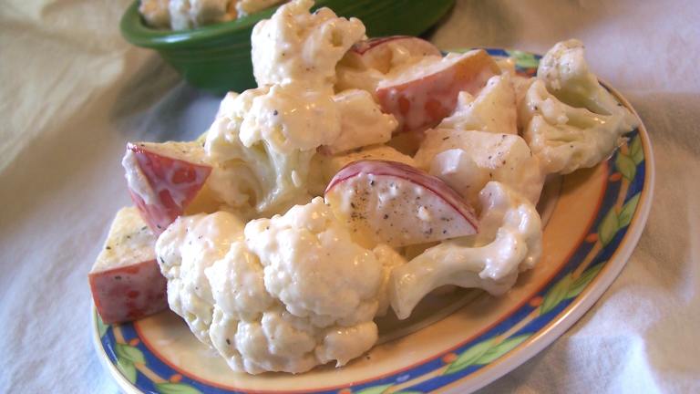 Easy and Quick Cauliflower Apple Salad created by Parsley