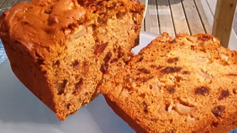 Apple and Date Loaf Created by Diana 2