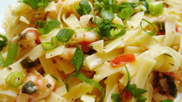 Easy Spicy Shrimp Pasta  - Low Fat Created by popkutt