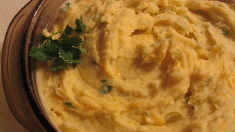 Mexican Mashed Potatoes With Green Chiles created by Charmie777