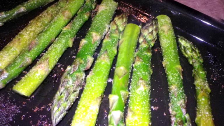 Oven Roasted Asparagus Created by Bergy