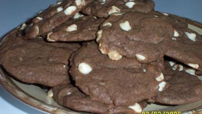 Reverse Chocolate Chip Cookies created by ShortyBond