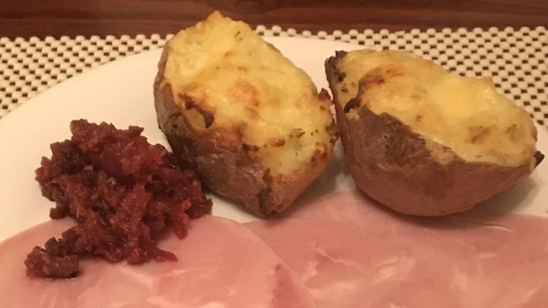 cheesy-stuffed-baked-potatoes-recipe-food