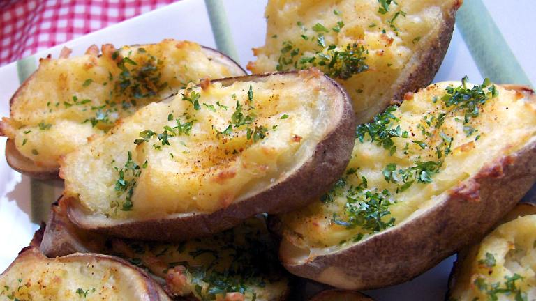 cheesy-stuffed-baked-potatoes-recipe-food