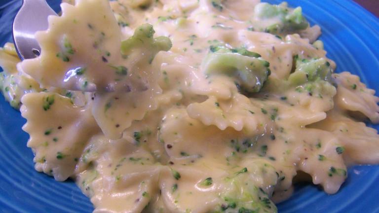 Broccoli and Cheddar Bow Ties Created by Parsley