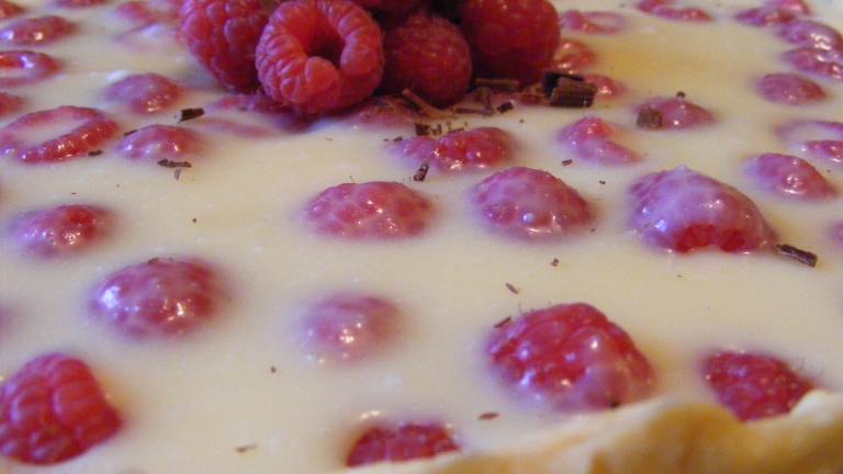 White Chocolate Raspberry Tart Created by 5thCourse