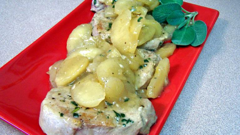 Southern Comfort Pork Loin Chops With Cinnamon Apples Created by Rita1652