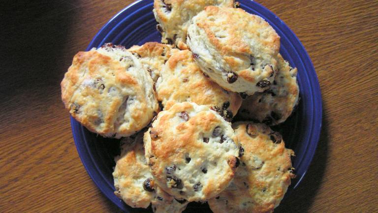 Yummy Raisin Tea Biscuits - No Sugar Added created by HeidiRenee