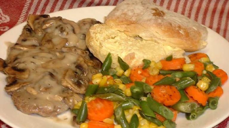 Smothered Cube Steak With Mushrooms-N-Gravy created by VickyJ