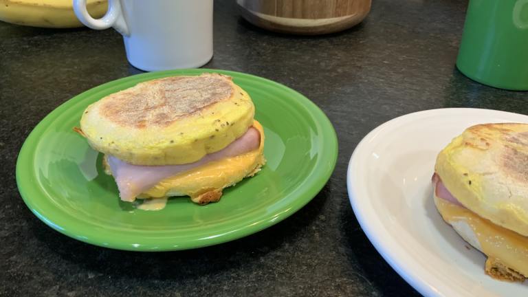 English Muffins With Eggs, Cheese and Ham Recipe - Food.com