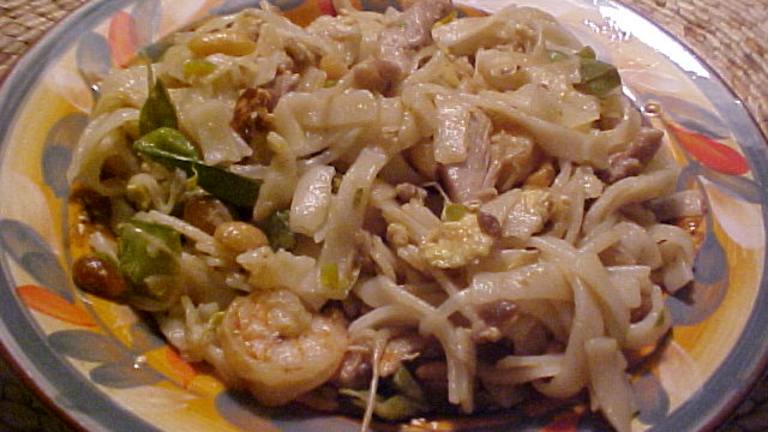 Phad Thai (Very Simple Version) created by Chef PotPie