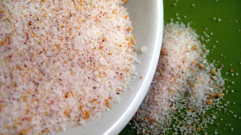 Copycat Lawry's Seasoned Salt created by gailanng